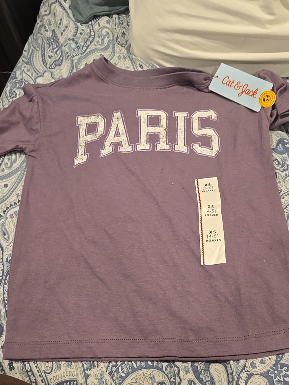 ❤️10/$10 New Paris Tshirt